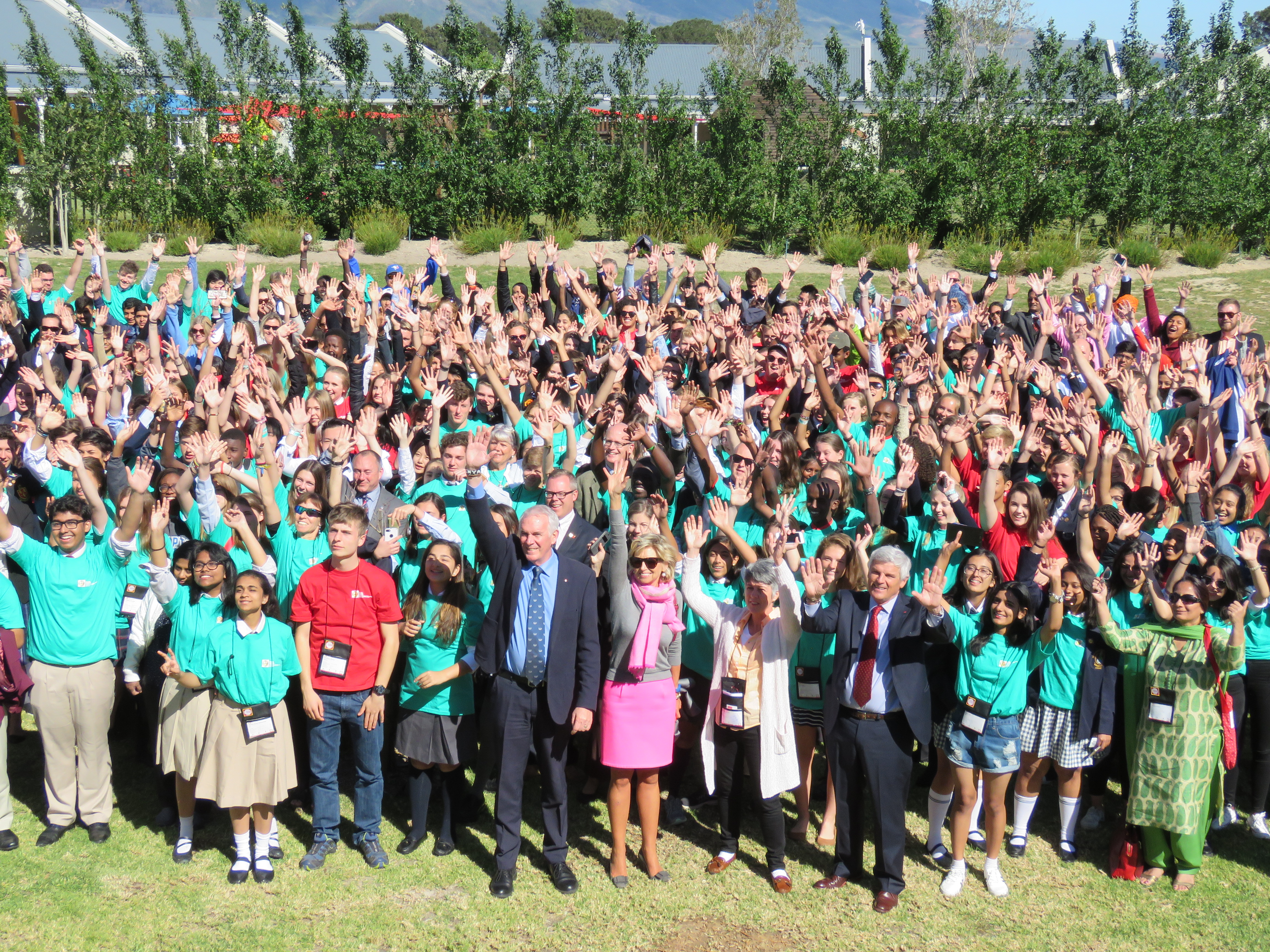 Et billede fra et besøg med Round Square gennem Herlufsholm Skole 