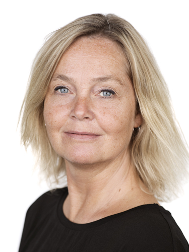 Teacher Josephine Hartmann
English, History, and Christianity